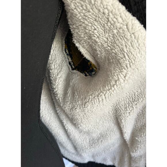 Forever 21 Shawl Sweater Reindeer Button Up Cardigan - Picture 11 of 11